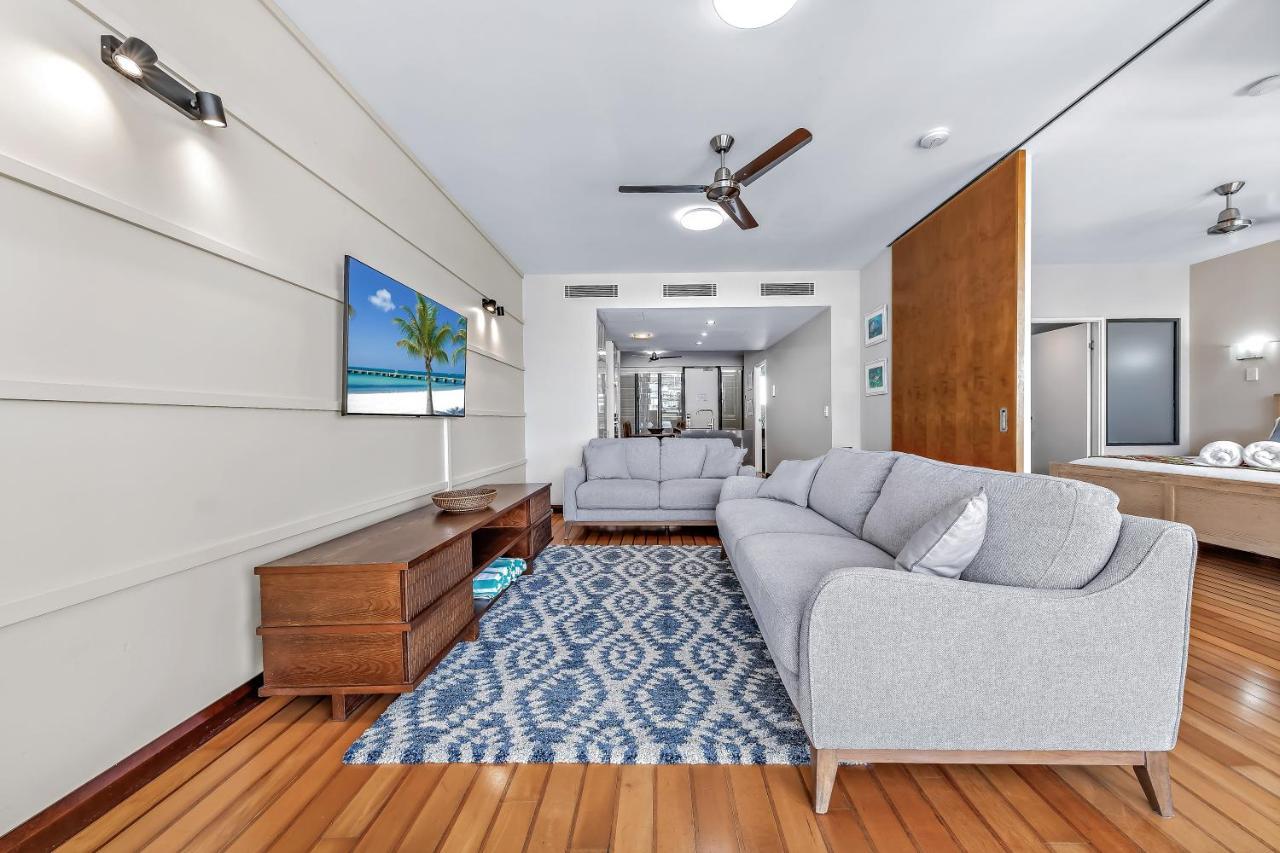 Seas The Day At The Marina Apartment Airlie Beach Exterior photo